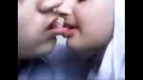 Desi Gold Lesbin