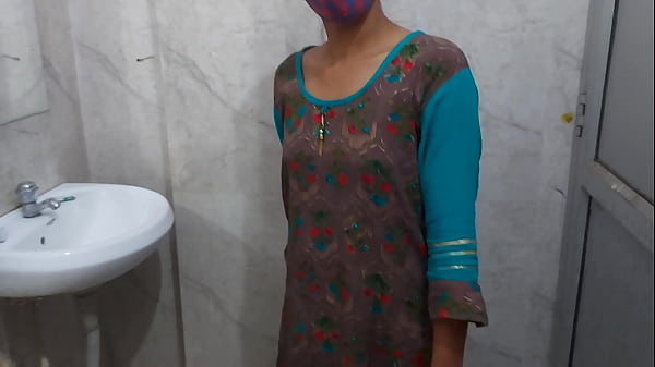 Mallu Aunty Bathroom